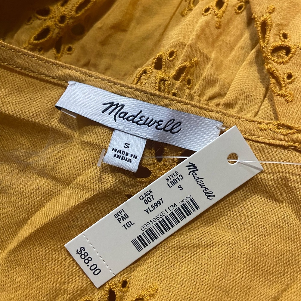 SOLD NWT Madewell Scalloped Eyelet Wrap Top - Picture 4 of 6